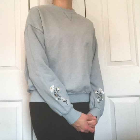 Flower embraided sweater - Picture 4 of 11